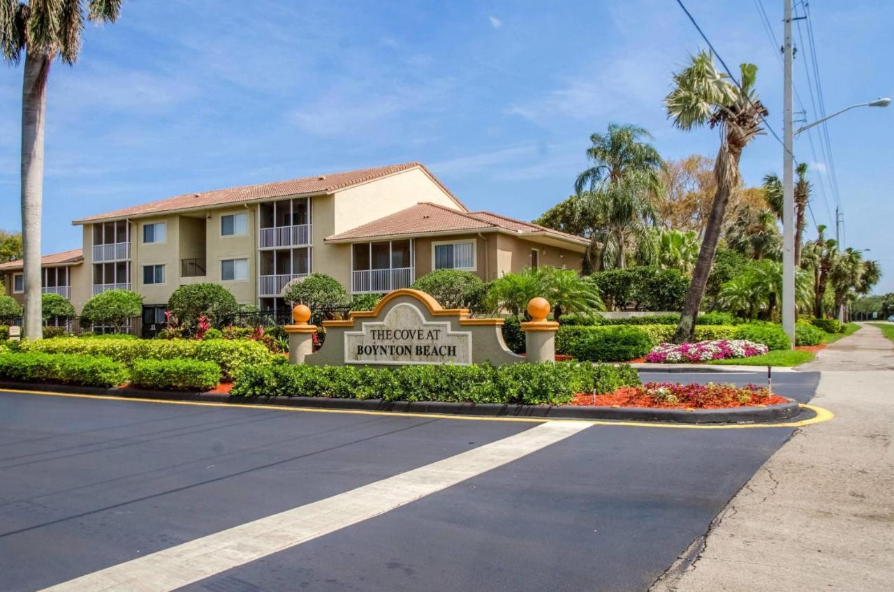 Luxurious Apartments With Pool And Gym At Boynton Beach Exterior foto