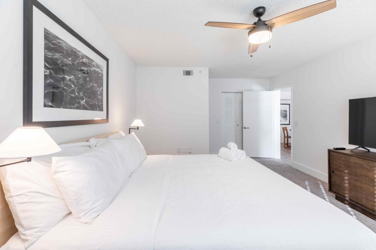 Luxurious Apartments With Pool And Gym At Boynton Beach Exterior foto